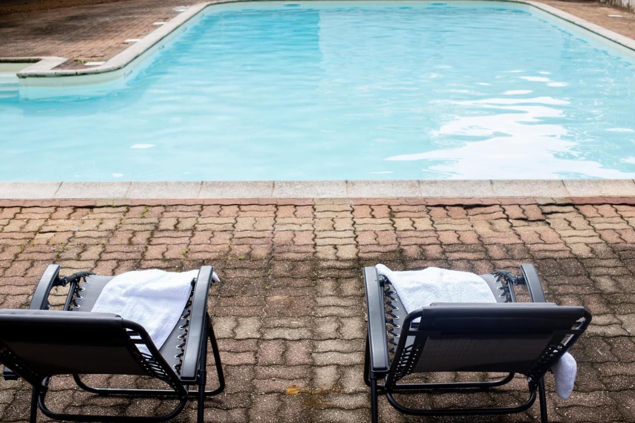 Le Jardin Secret Guyanais Avec Piscine Et Jardin De 70 M2 Apartment กาแยน ภายนอก รูปภาพ