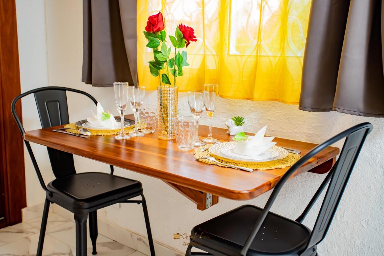 Le Jardin Secret Guyanais Avec Piscine Et Jardin De 70 M2 Apartment กาแยน ภายนอก รูปภาพ