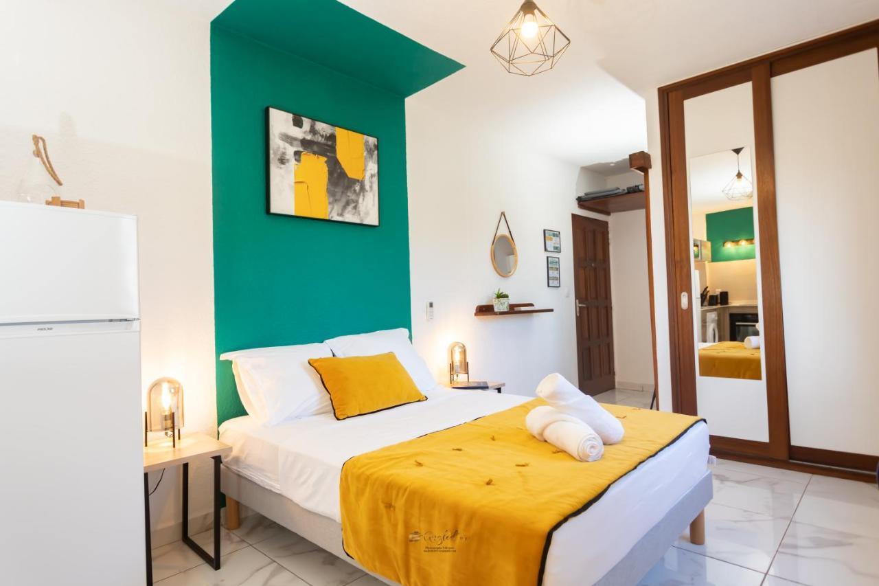 Le Jardin Secret Guyanais Avec Piscine Et Jardin De 70 M2 Apartment กาแยน ภายนอก รูปภาพ